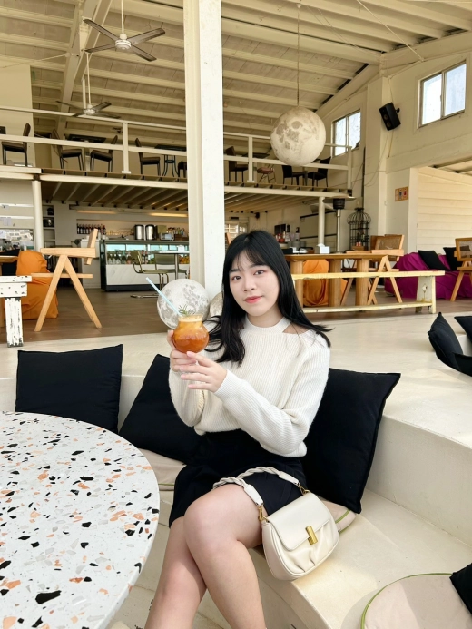 何莉婕